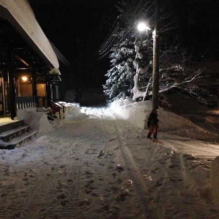 Ski-In, Ski-Out Iwatake Apartments Hakuba Exteriör bild